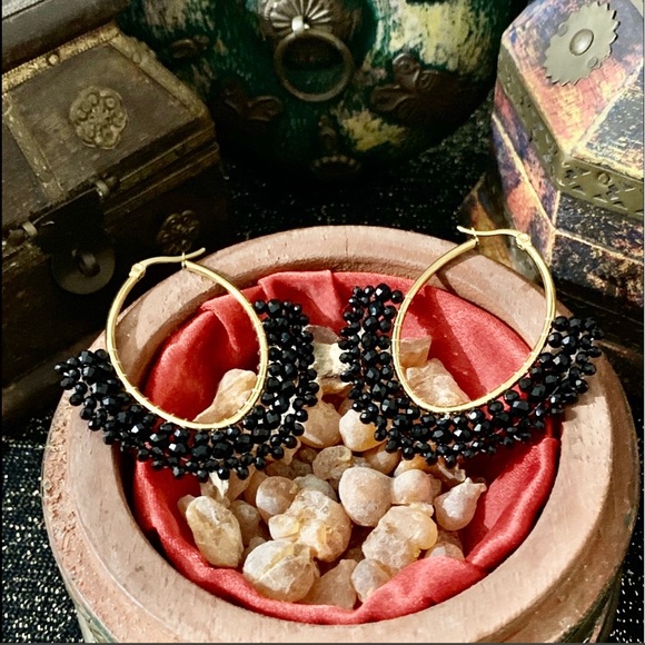 Jewelry - Beaded 💯 Stainless Steel Hoop Earring